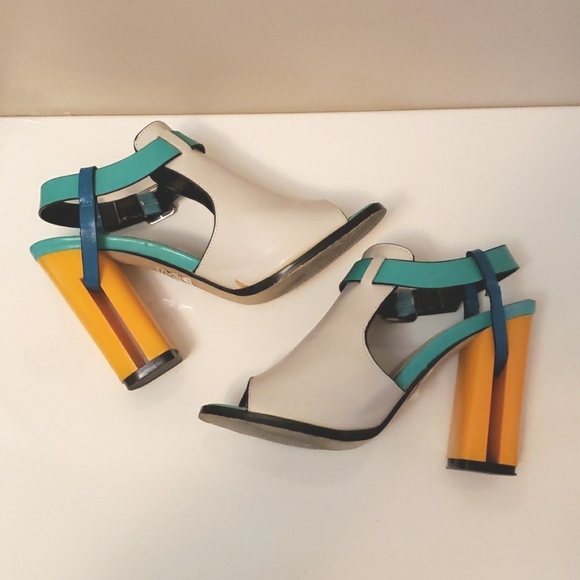 Disco Diva! Faux Leather unique heels 6.5 EUC - Picture 7 of 13